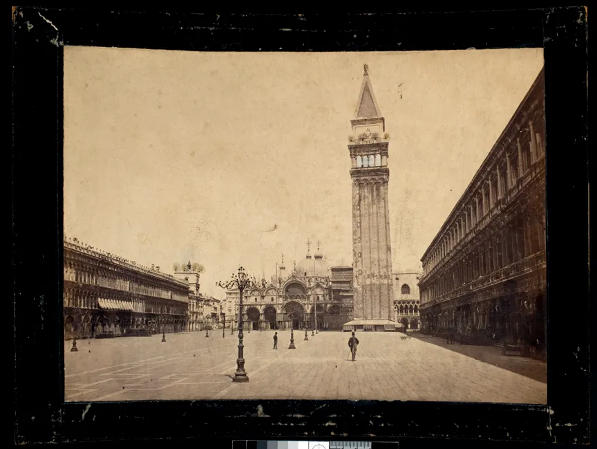 Day lit original photo